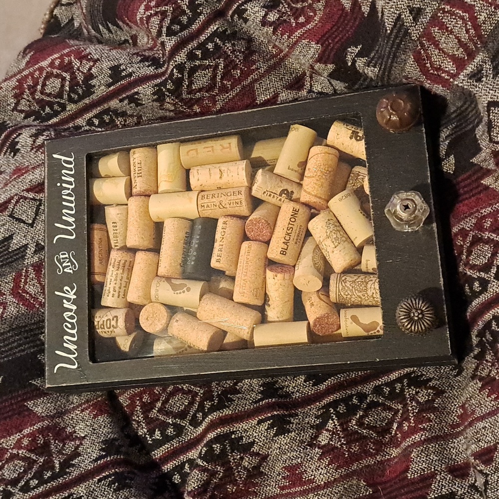 Uncork & Unwind Cork Holder